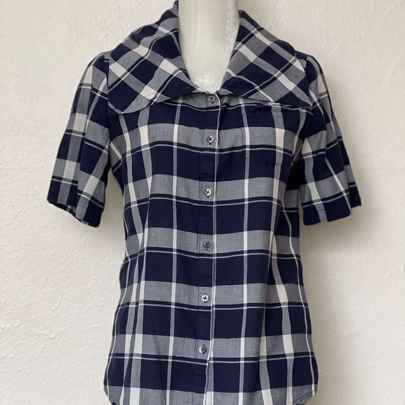 Banana Republic Tops - UNIQUE! Banana Republic Short Sleeved Blue Plaid Cotton Button Up Shirt
